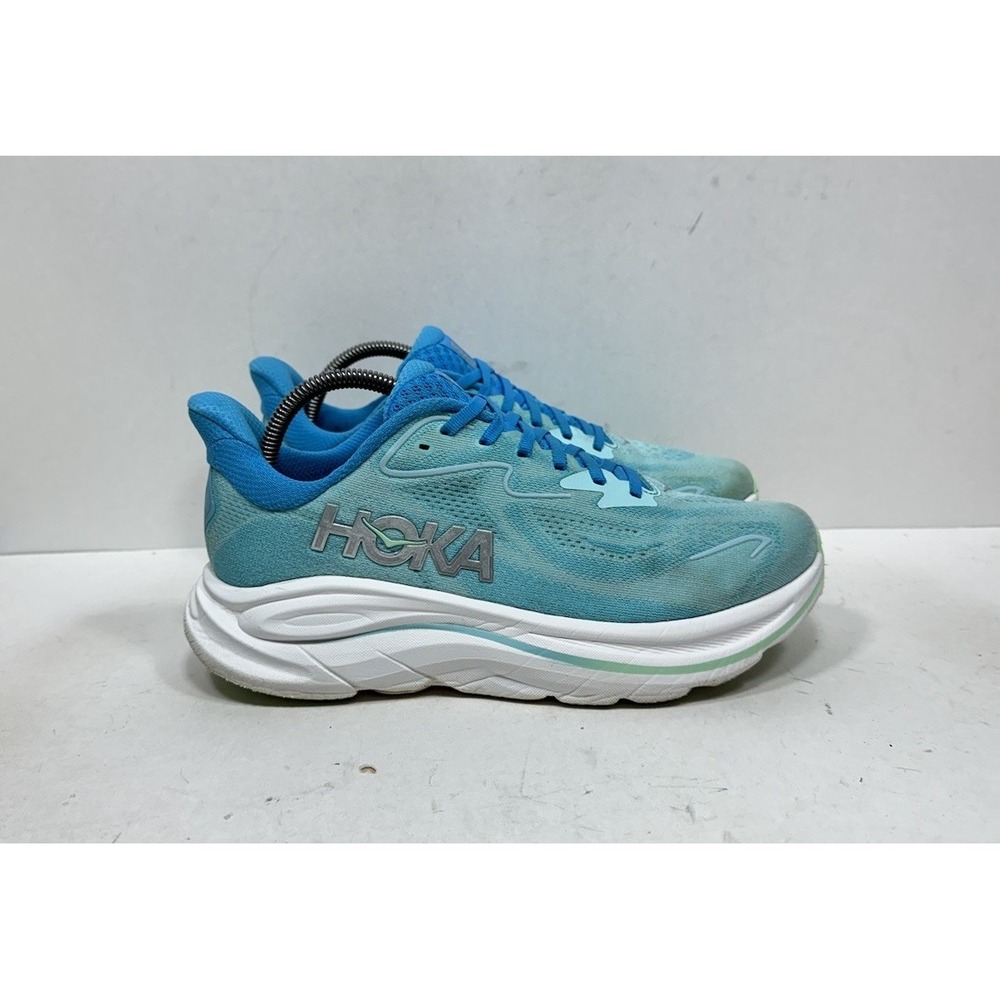 Hoka One One Clifton 10 1162031 SKYW Blue Running Shoes Sneakers Womens Sz 9.5